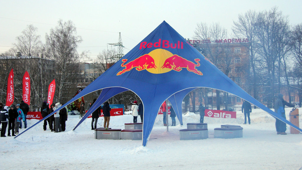 red bull,红牛,功能饮料