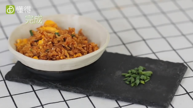 酱油炒饭的做法-酱油炒饭完成