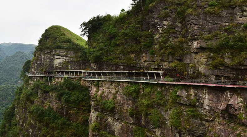 巴勒山在哪里图片