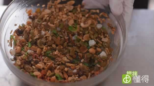 正宗酥皮五仁月饼的做法-月饼馅