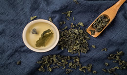 盖碗和茶壶泡茶的区别
