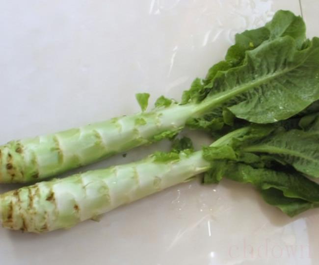 莴苣怎么保存才能保鲜（莴苣可放于冰箱冷藏区保鲜）