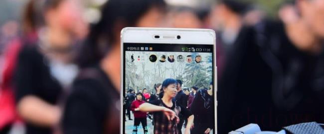 快手怎么发现别人偷看我（快手怎么看谁点赞过我）