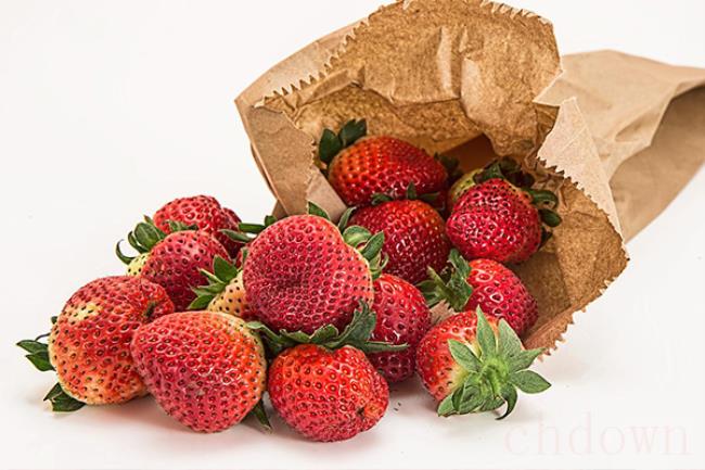 草莓能不能放冰箱保鲜（草莓可以放冰箱保鲜）