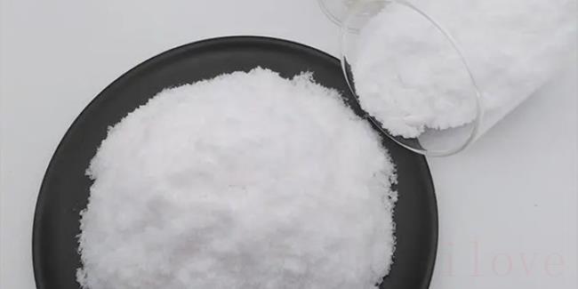 碳素笔弄到衣服上用什么可以洗掉（牙膏+肥皂轻松清洗碳素笔渍）