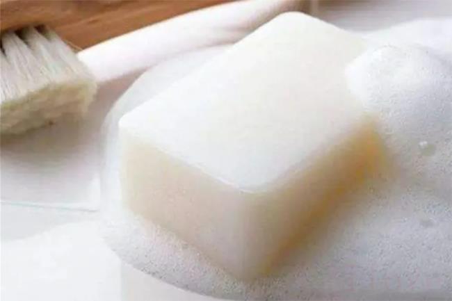 科技布沙发脏了用什么办法清洗（科技布沙发要怎样保养）
